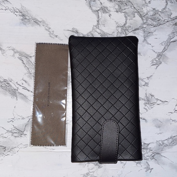 Bottega veneta sunglasses case new arrivals